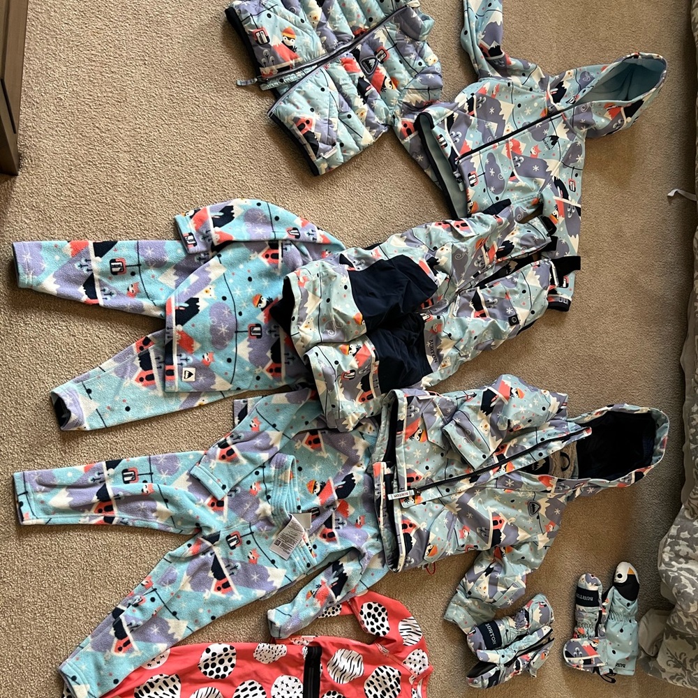 8 piece snow set for size 2T Burton